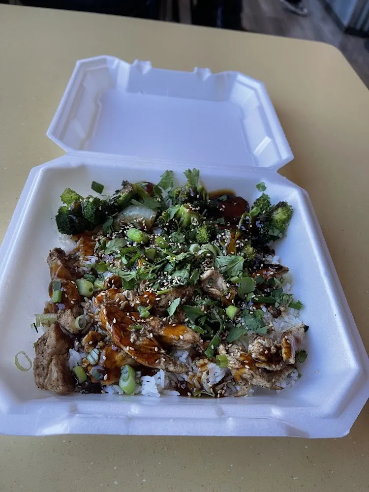 Chicken and Vegetable Rice Bowls